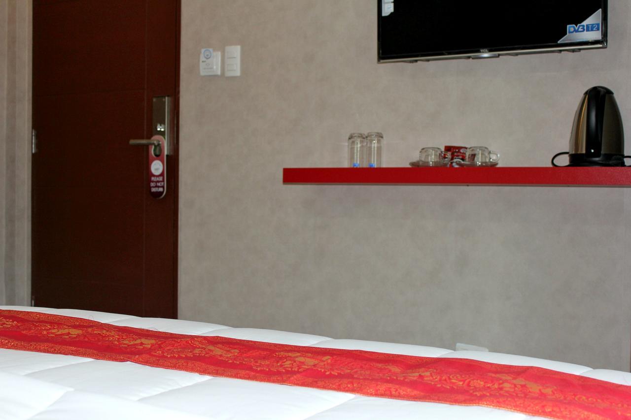 Everest Boutique Hotel Bangkok Esterno foto