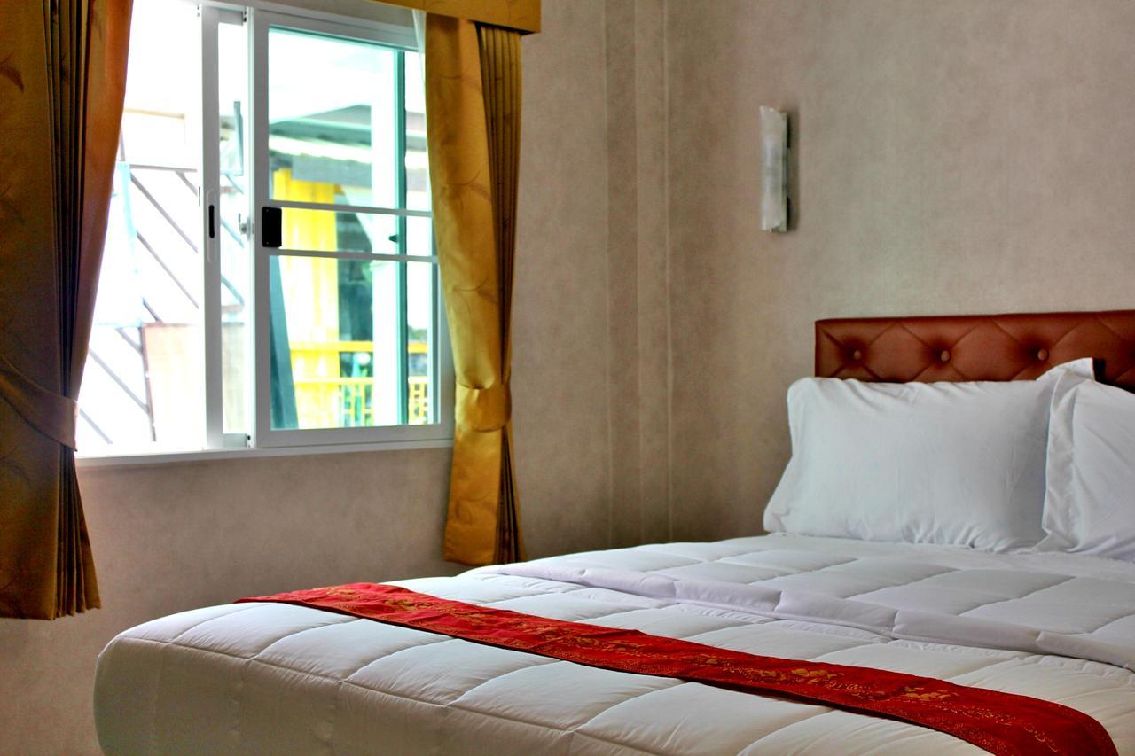 Everest Boutique Hotel Bangkok Esterno foto