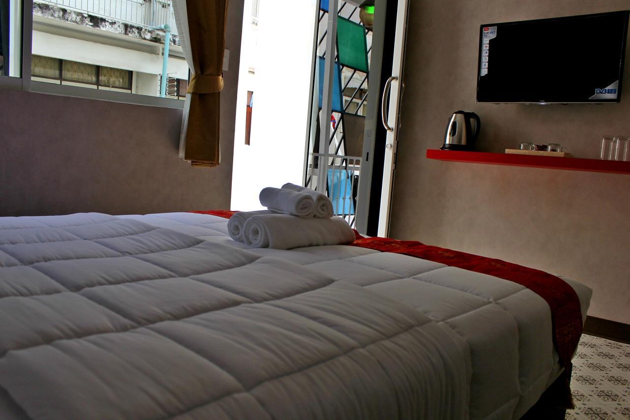 Everest Boutique Hotel Bangkok Esterno foto