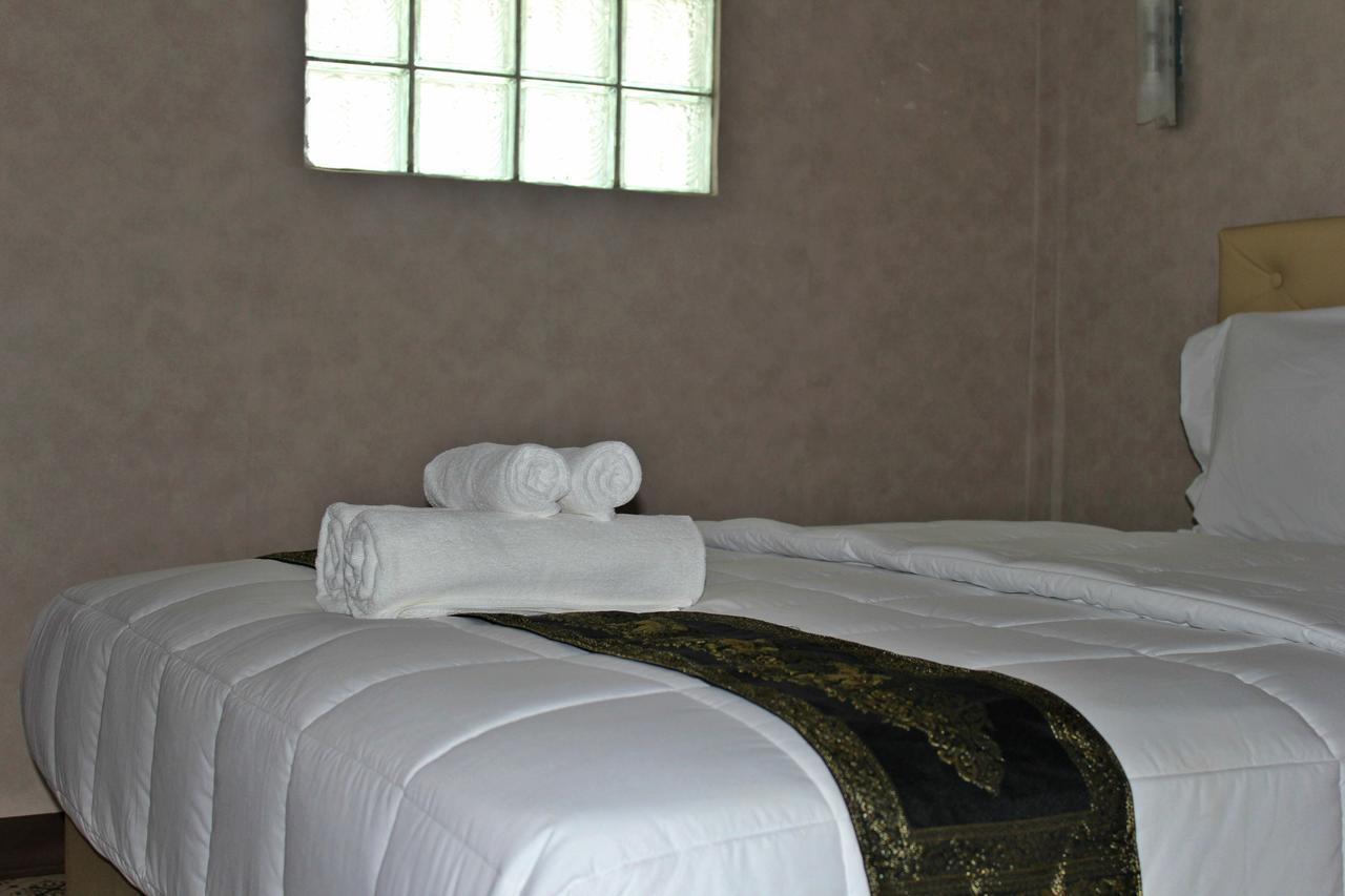 Everest Boutique Hotel Bangkok Esterno foto
