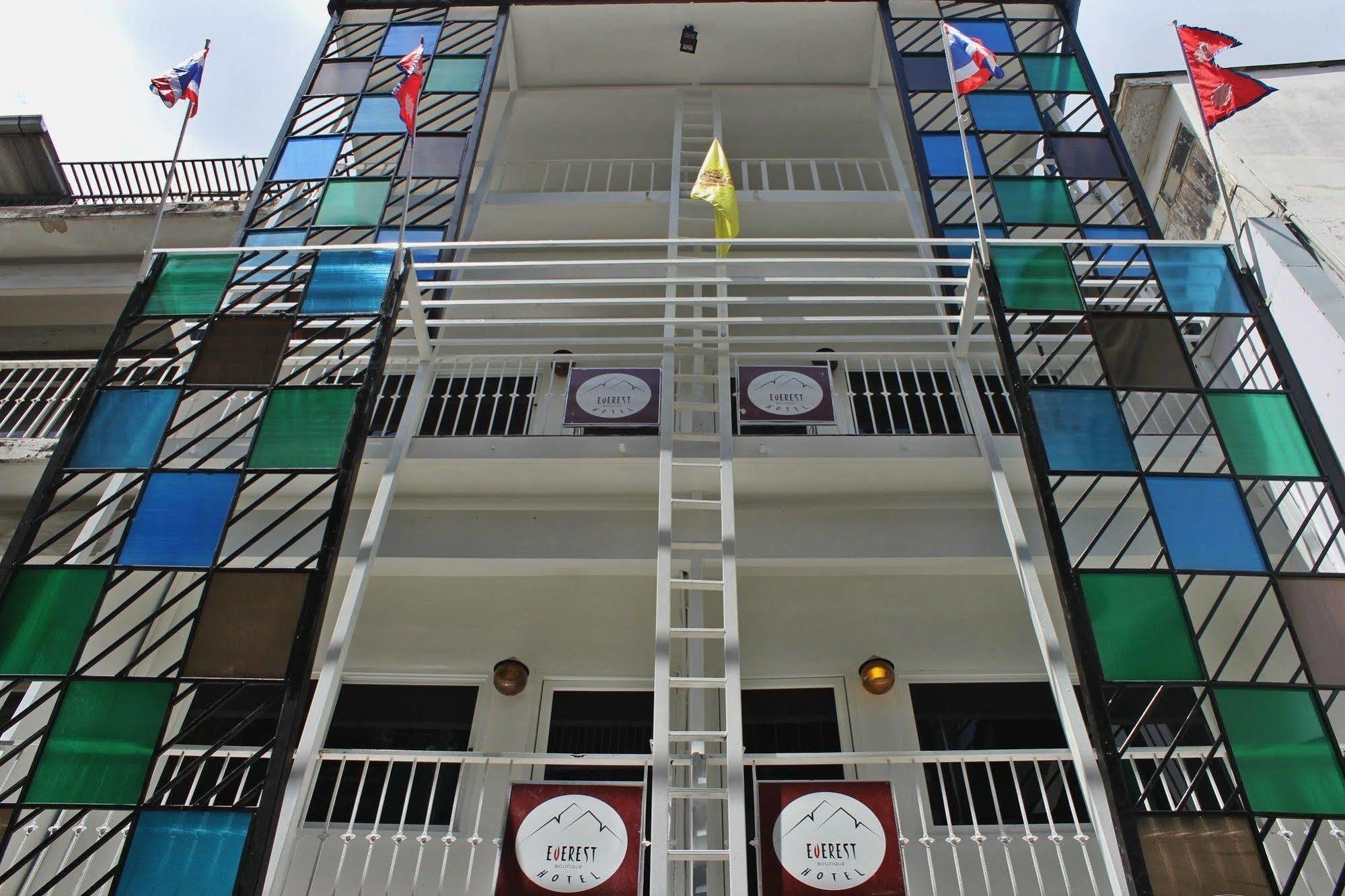 Everest Boutique Hotel Bangkok Esterno foto